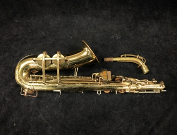 Photo Vintage Buescher Aristocrat 140 Alto Saxophone, - Repair Special #352341